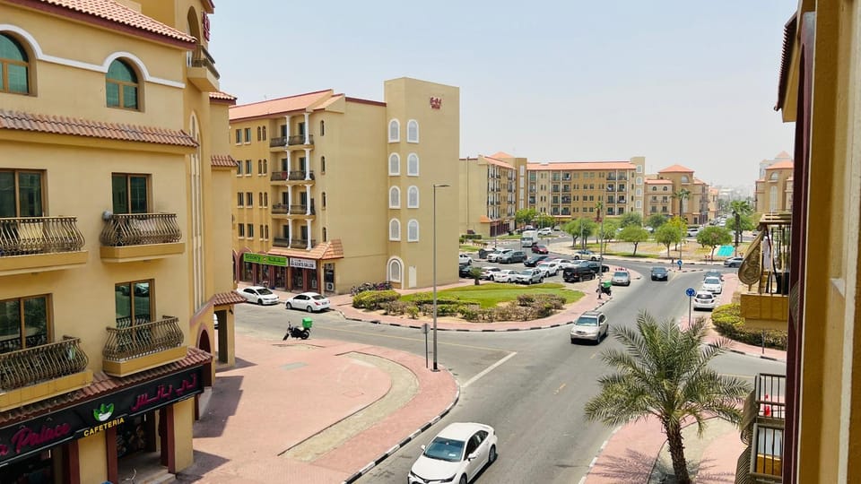 City view, Street view