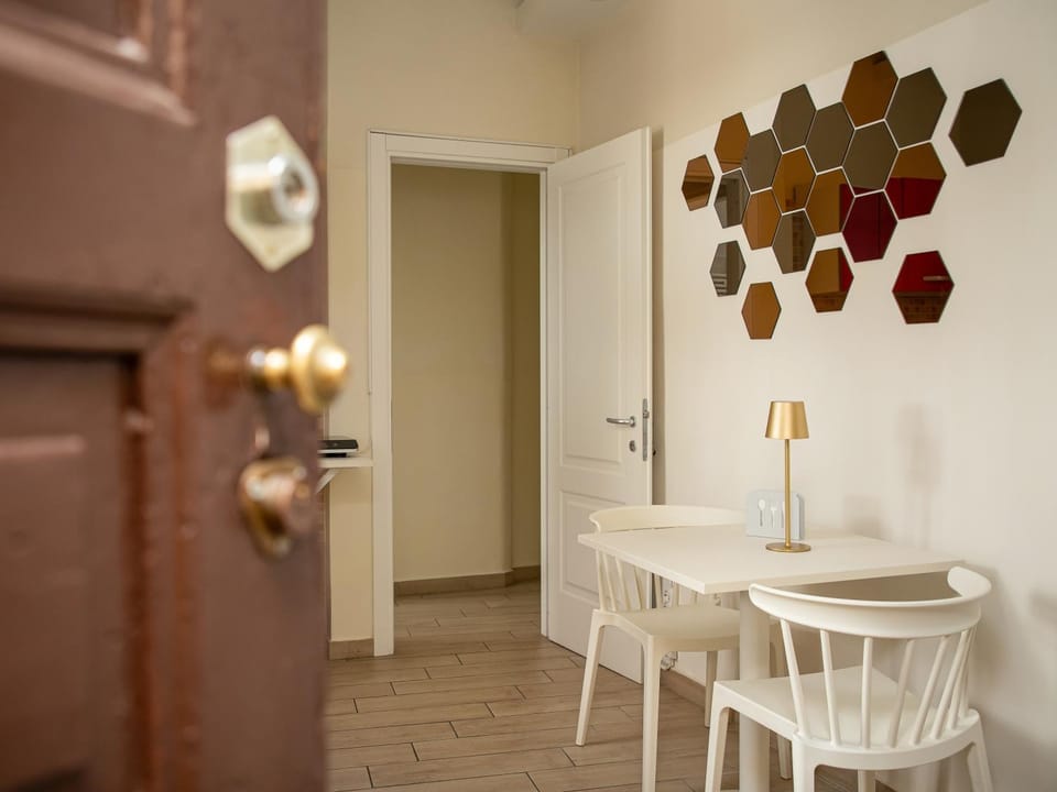 Kitchen or kitchenette, Communal kitchen