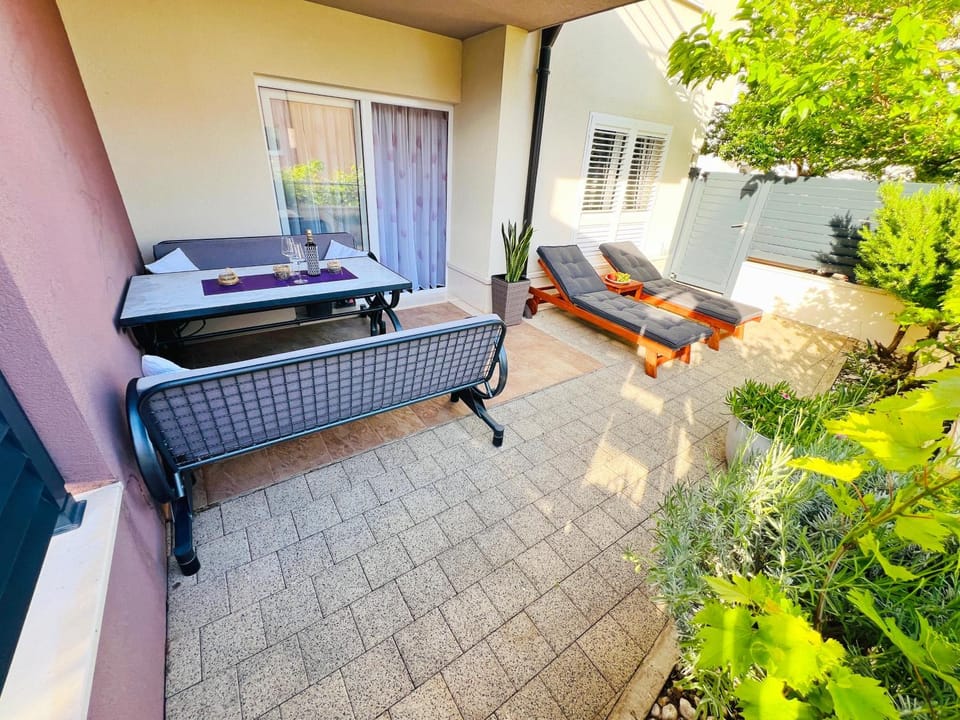 Day, Garden, View (from property/room), Garden view