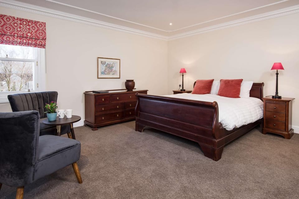 Photo of the whole room, On site