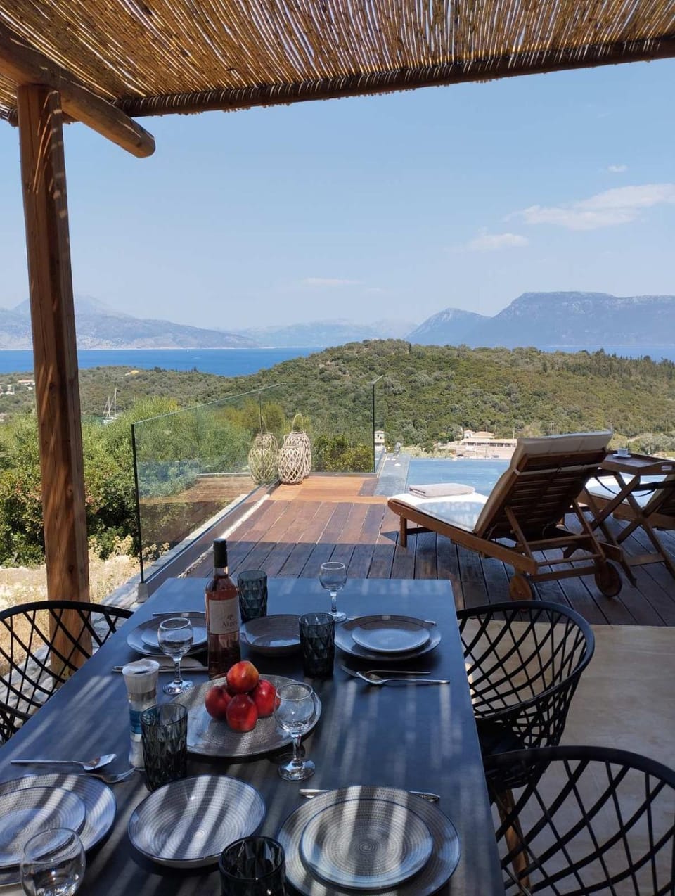 Day, Natural landscape, View (from property/room), Dining area, Sea view