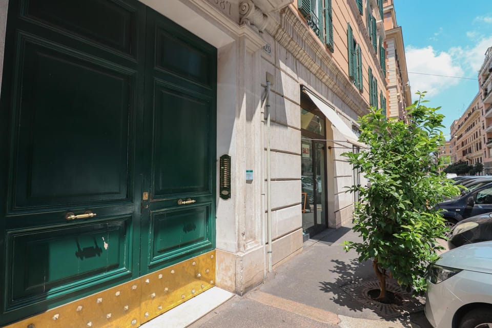 Property building, Street view, Quiet street view