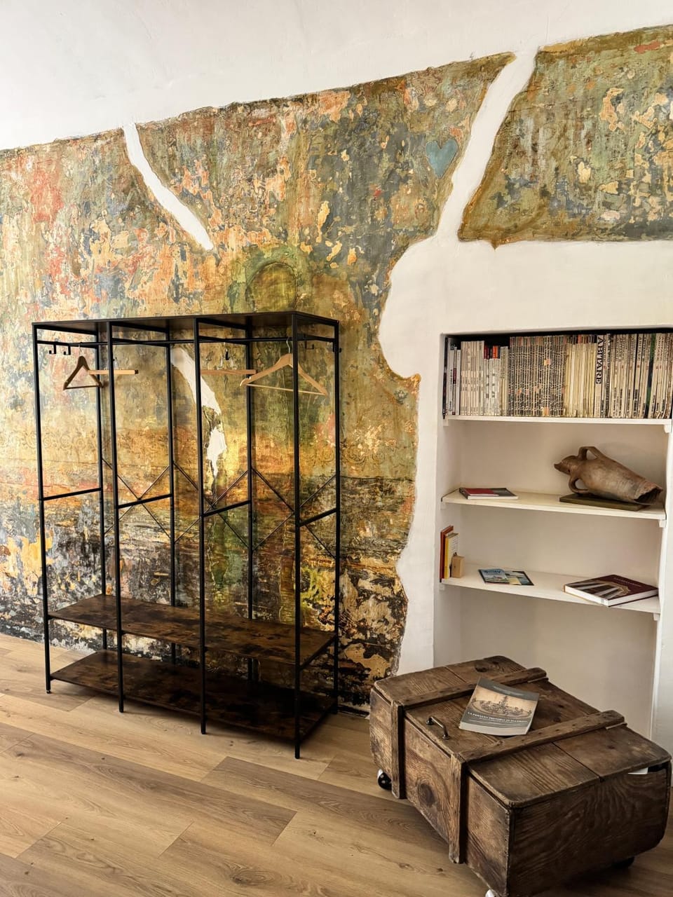 Library, Photo of the whole room, furniture, wardrobe