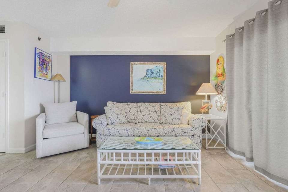 Tradewinds 602- Beachfront heated indoor pool House in Orange Beach