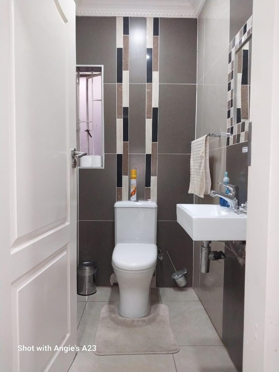 Toilet, Bathroom