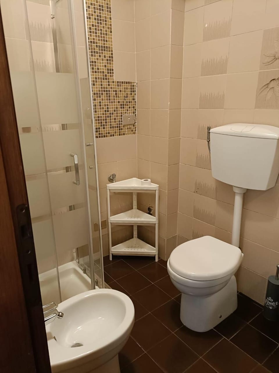 Toilet, bidet