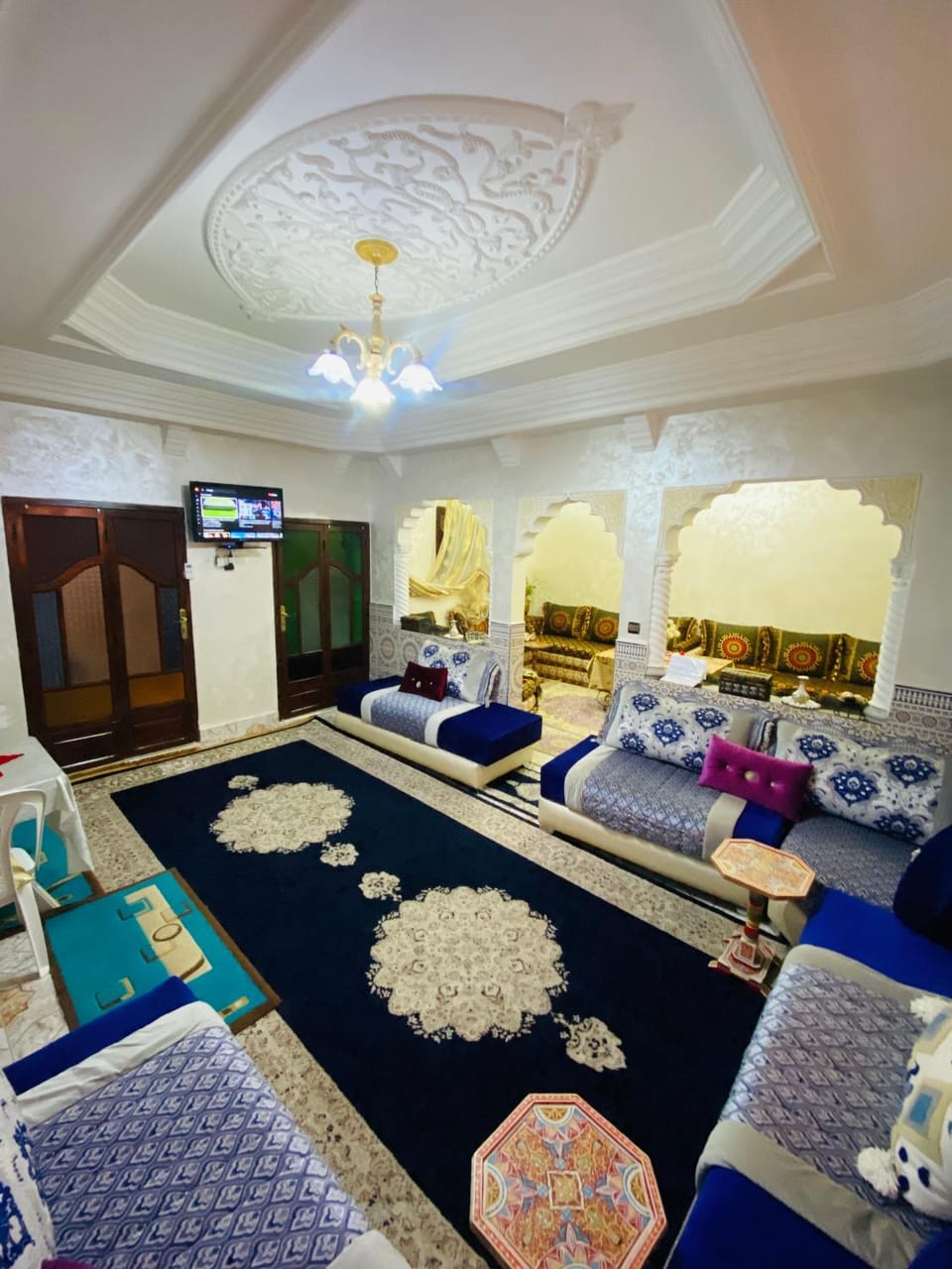 Living room, Seating area