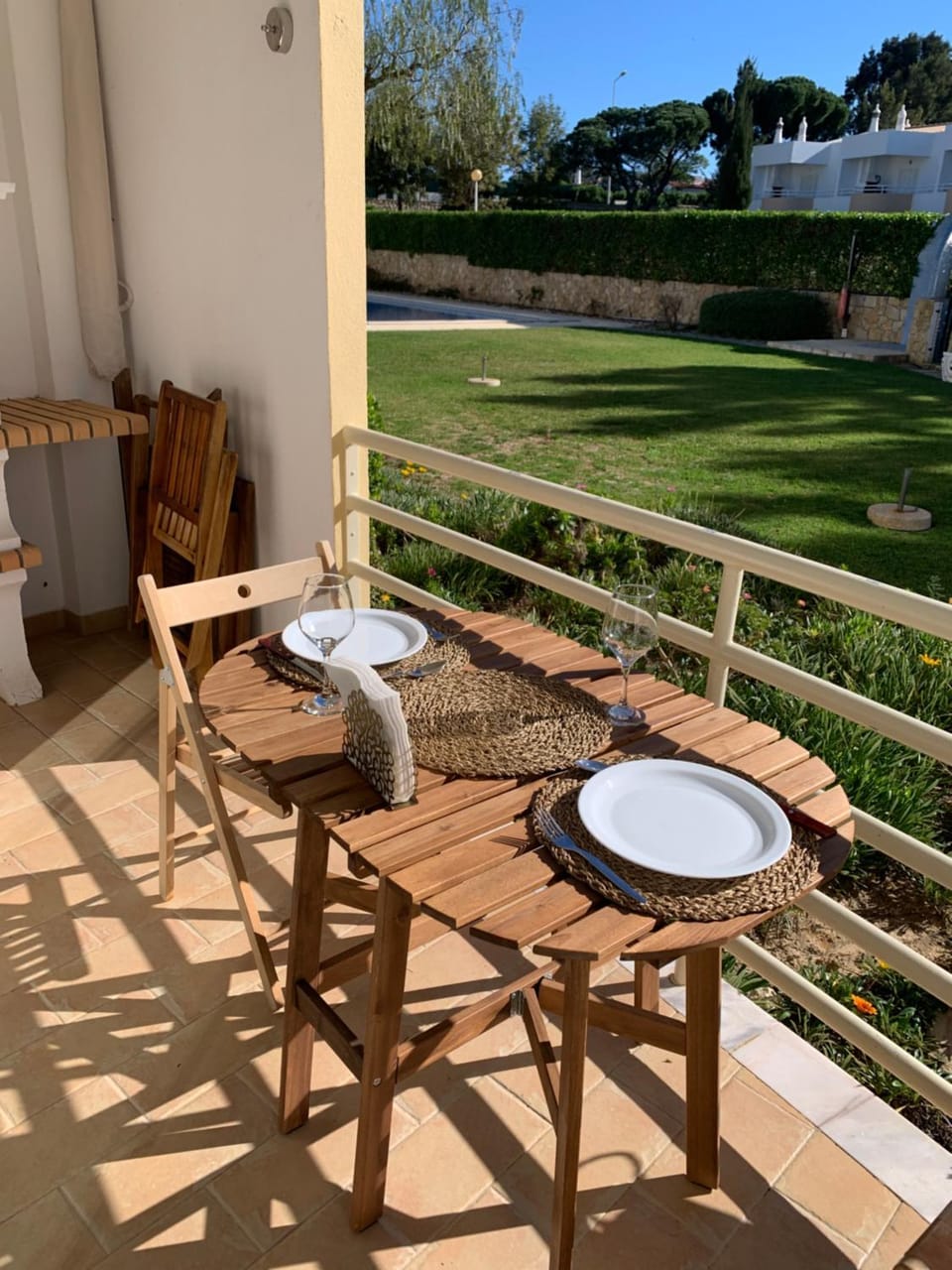 View (from property/room), Balcony/Terrace, Dining area