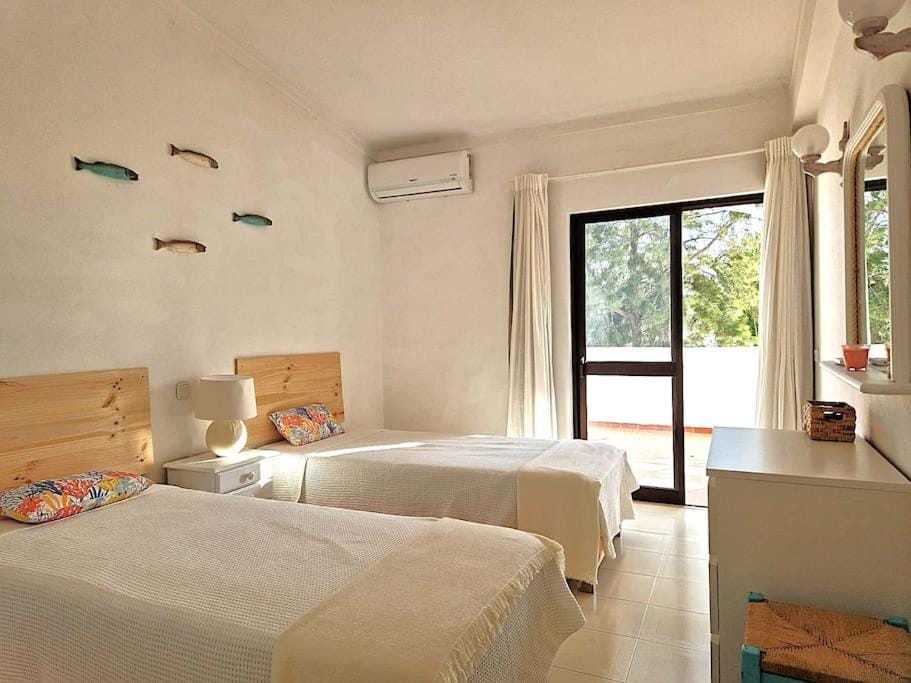 Bedroom, air conditioner