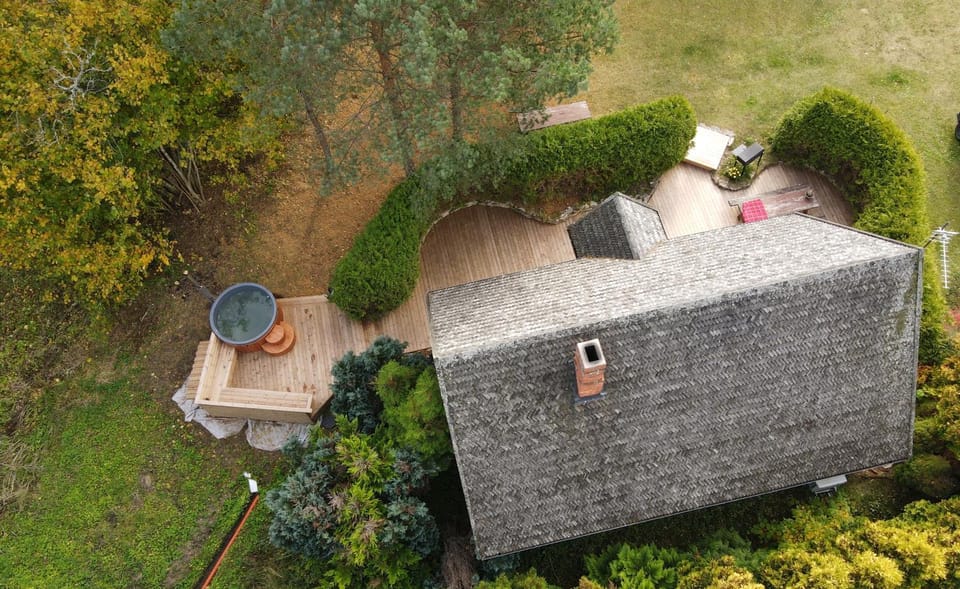 Property building, Hot Tub