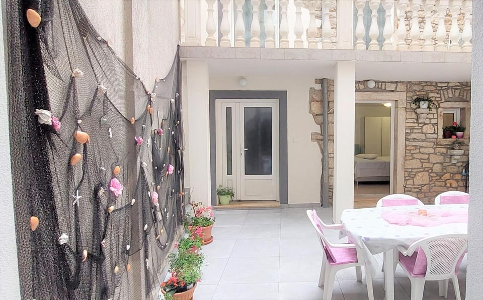 Beautiful Alisa Home - center of the old town Vodnjan Apartment in Vodnjan