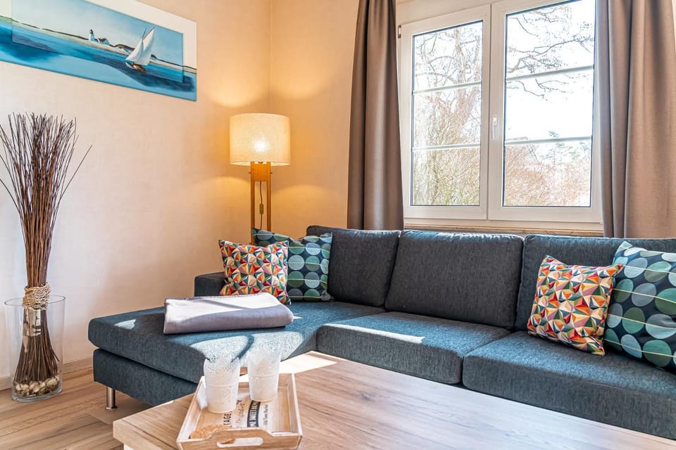 Living room, Seating area, Time of day