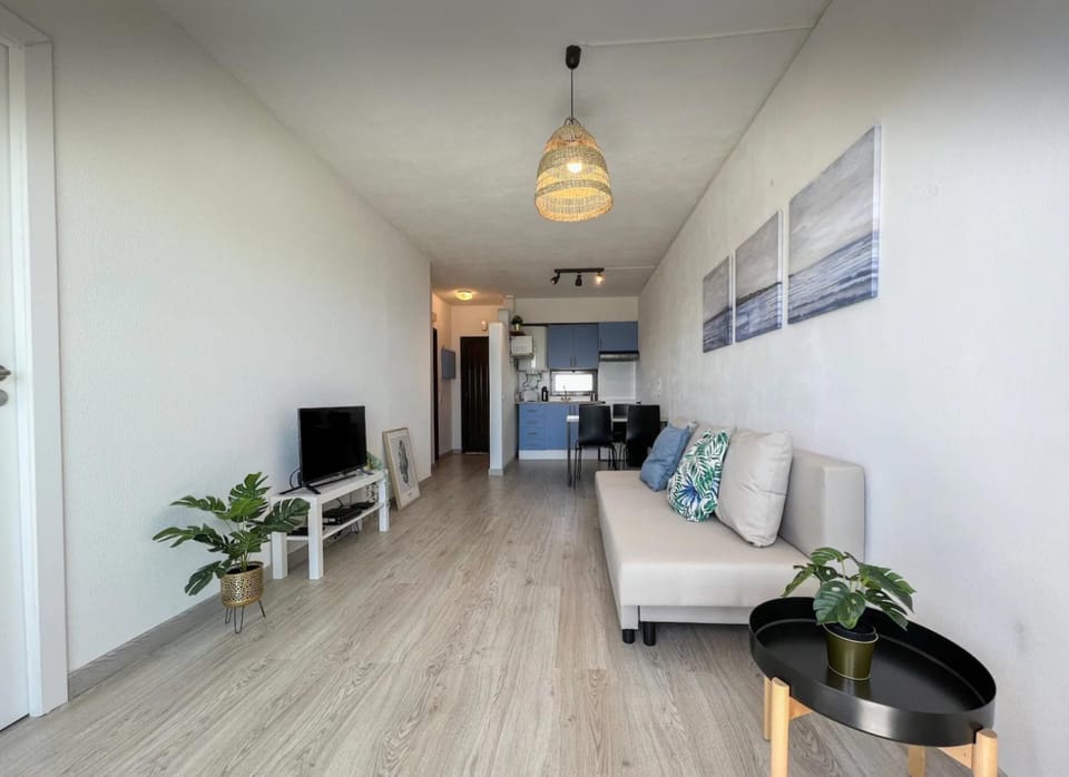 Communal lounge/ TV room, TV and multimedia, Living room, Seating area