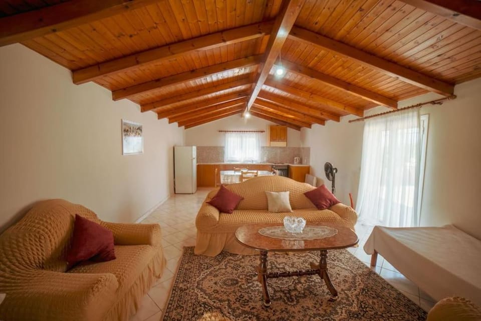Cozy loft Big balcony all comfort Near Sarandë Apartment in Vlorë County, Albania