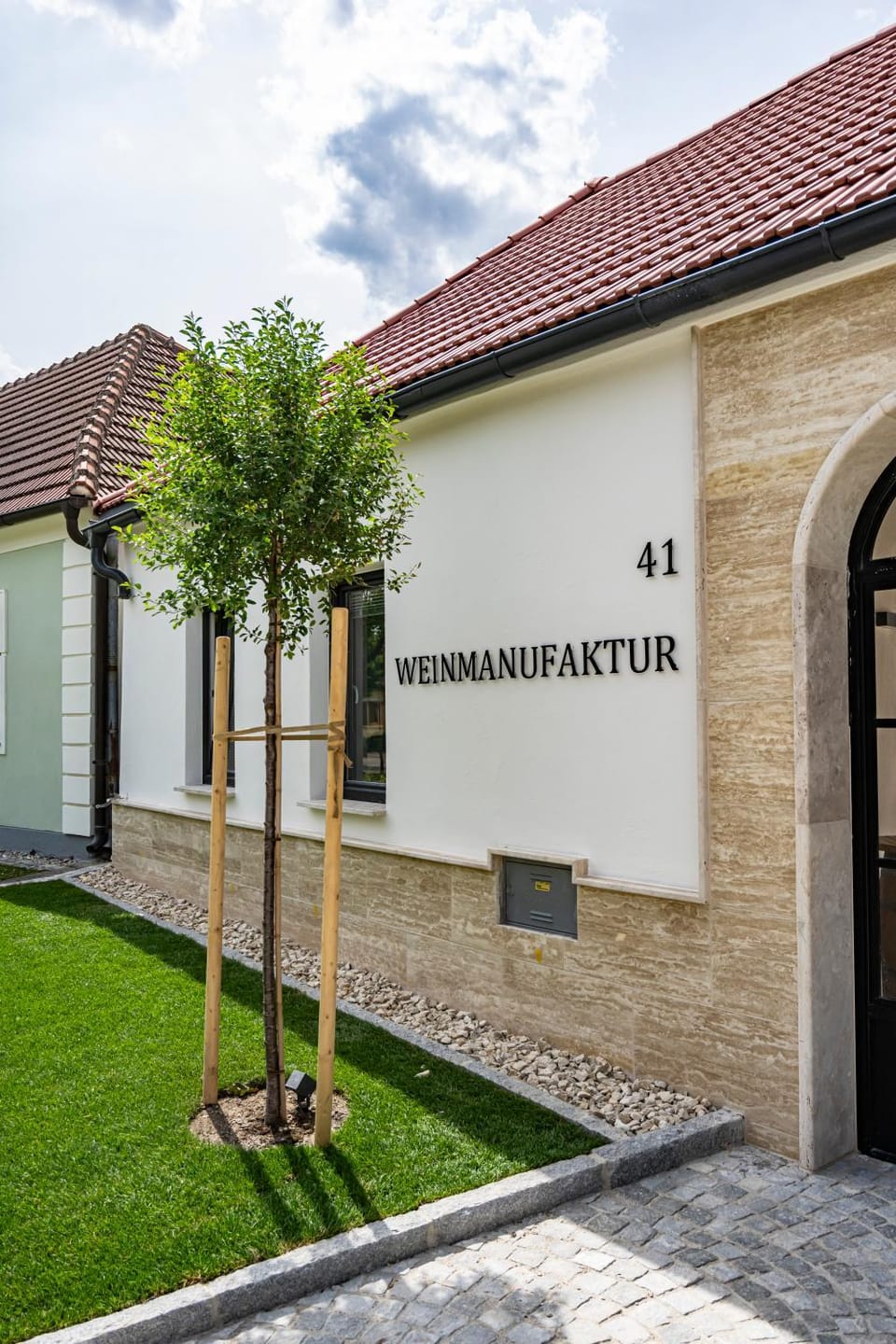 Property building, Street view