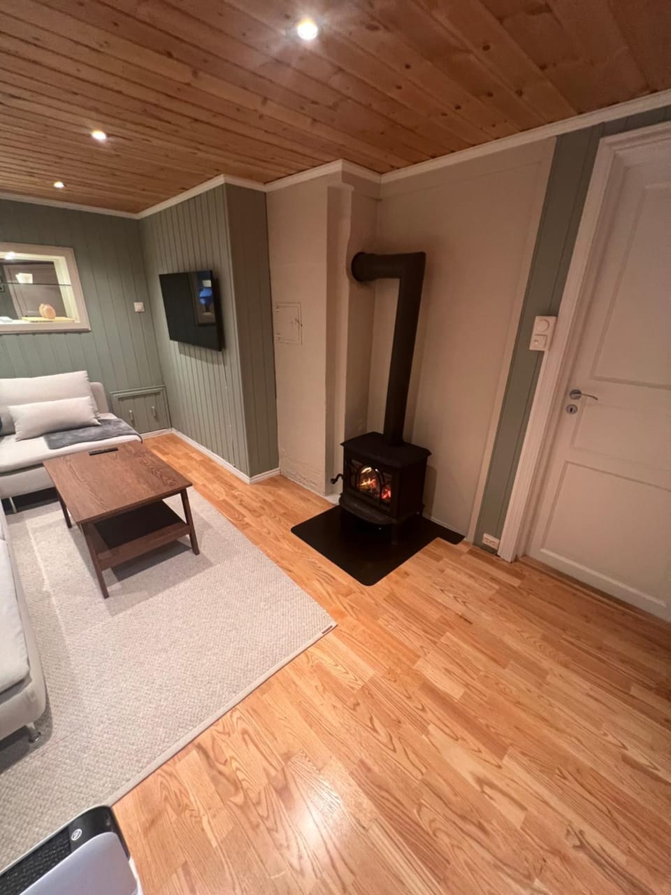 TV and multimedia, Living room, Seating area, fireplace