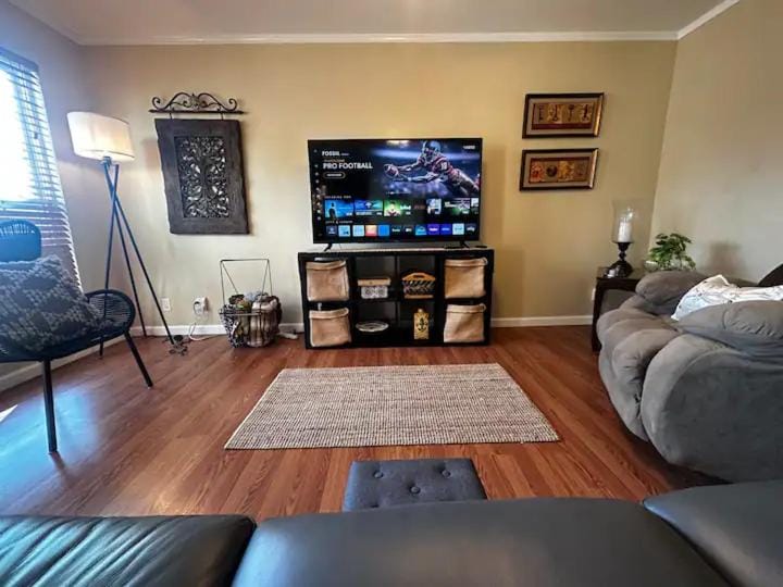 Las Sombras #1207 Stylish condo Pool close to NE Hosp, Airport, Fort SH, Randall AFB Apartment in San Antonio