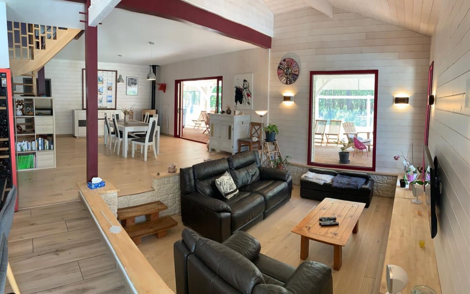 Communal lounge/ TV room, Living room