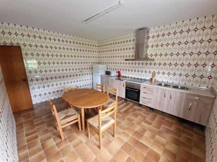Apartamento amplio, reformado Apartment in O Salnés