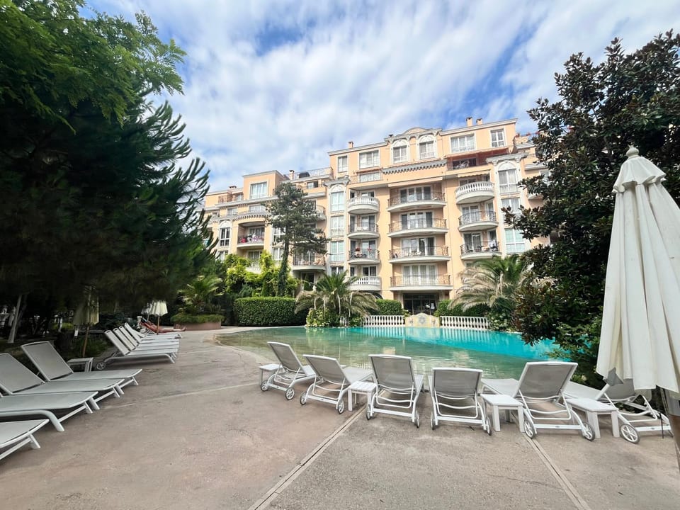 Apartment in a luxurious complex in Sunny Beach Apartment in Sunny Beach