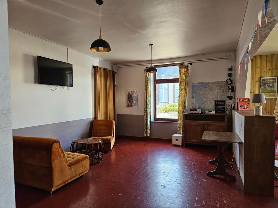 Lounge or bar