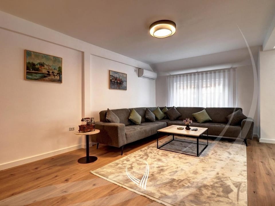 Seating area, air conditioner