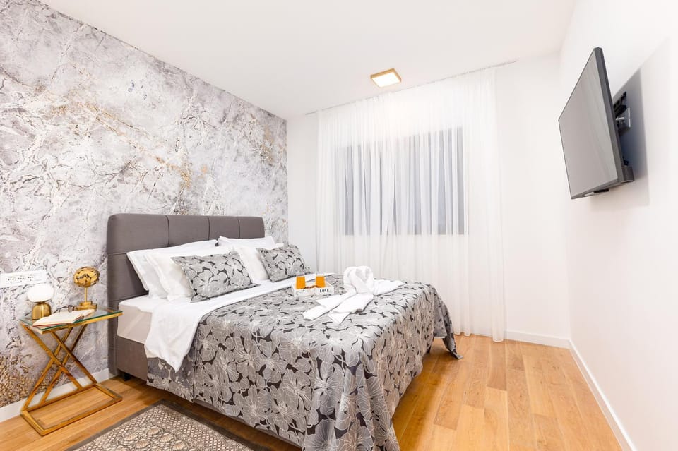 TV and multimedia, Bedroom