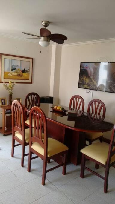 Apartamento en Edificio Bello Mar Apartment in Magdalena, Colombia