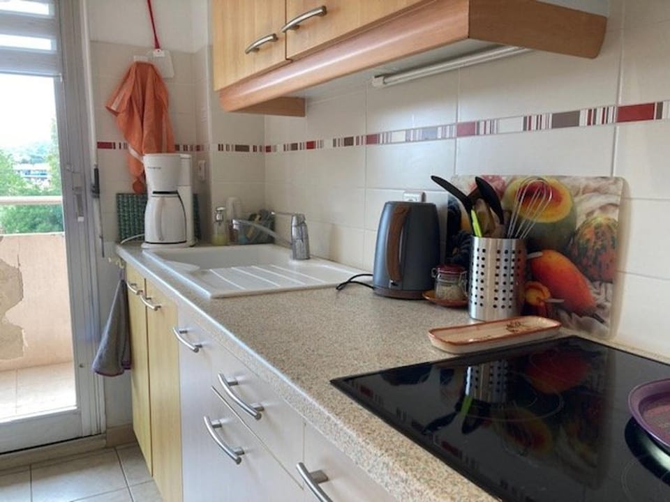 T2 climatisé au Lavandou, proche plage - FR-1-308-199 Apartment in Le Lavandou