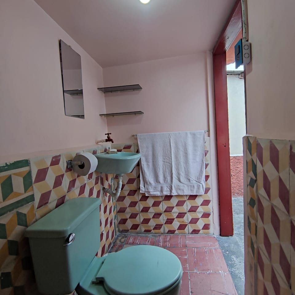 Toilet, Bathroom