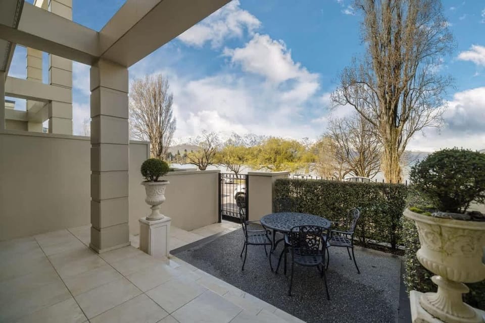 The Lakehouse House in Queenstown