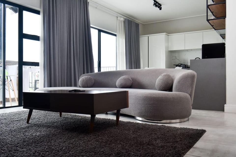 Feelathome Apartment in Sandton