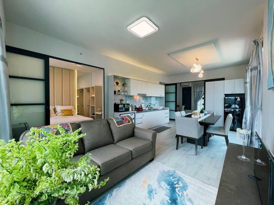 Birds Of Paradise Seaview Suite Jesselton Quay 天堂鸟海景套房 Apartment in Kota Kinabalu