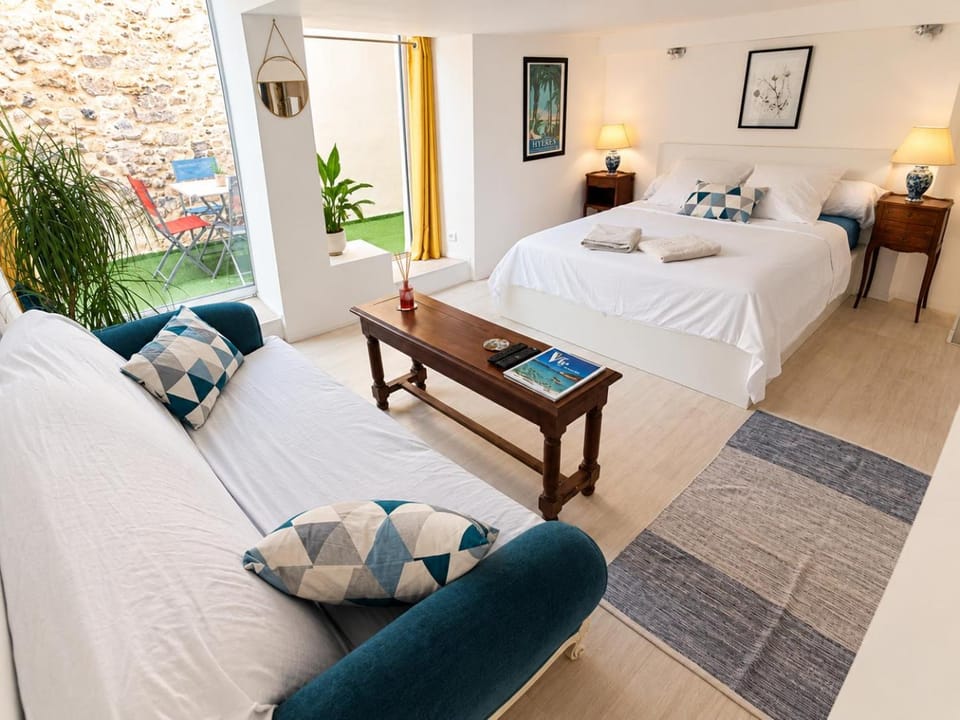 Bel appartement avec patio en coeur de ville Apartment in Hyères