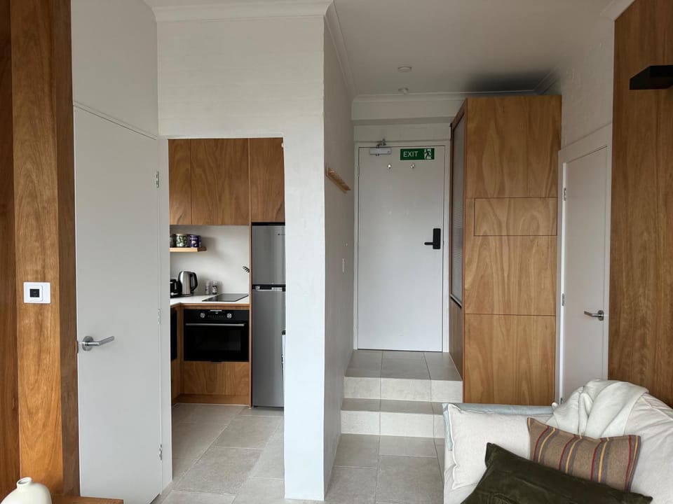 One Cedarwood - Petite Challet Falls Creek Apartment in Falls Creek