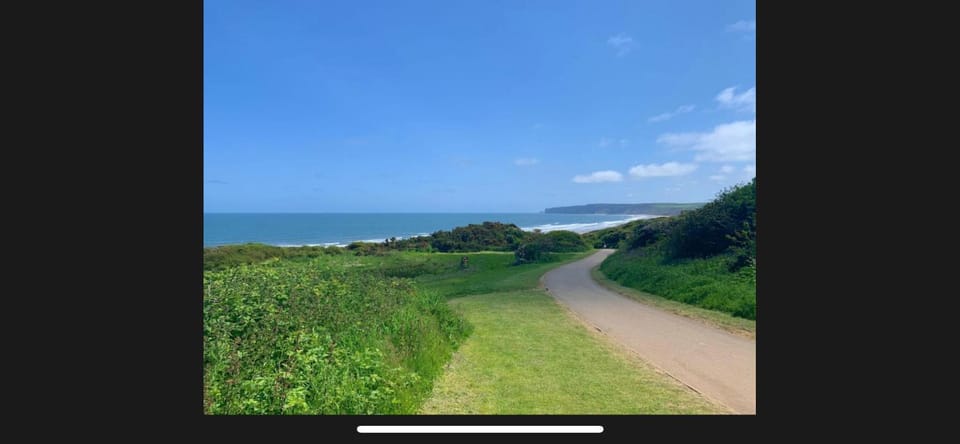 Nearby landmark, Neighbourhood, Natural landscape, Beach, Sea view