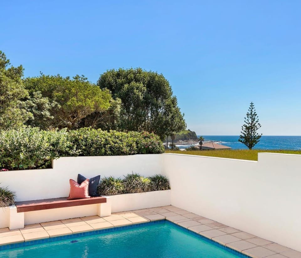 Sea view, Swimming pool