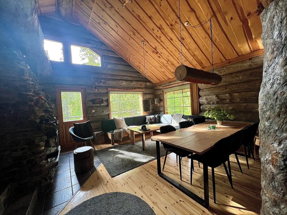 Living room, Dining area