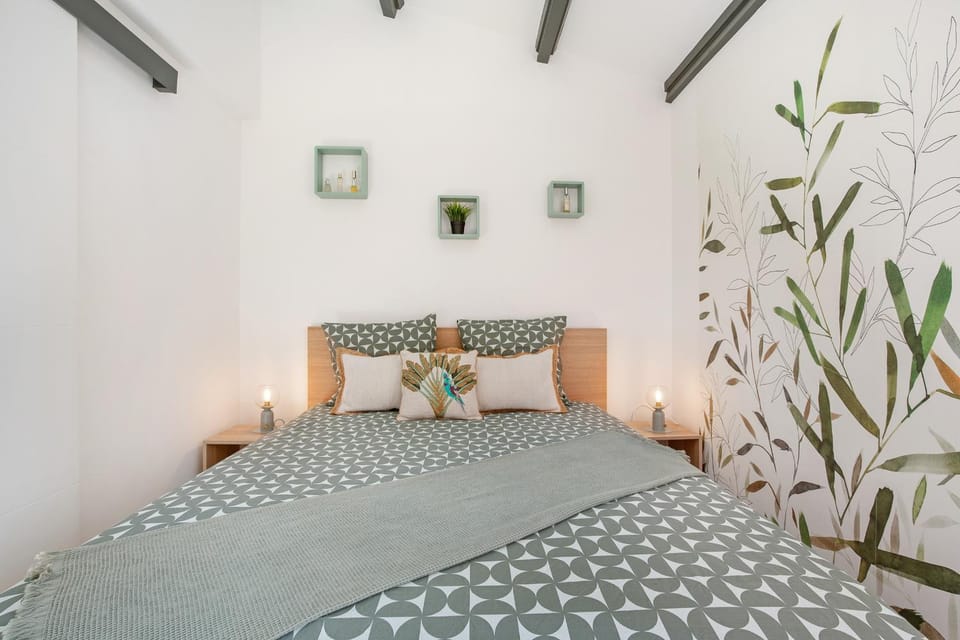 Bed, Bedroom