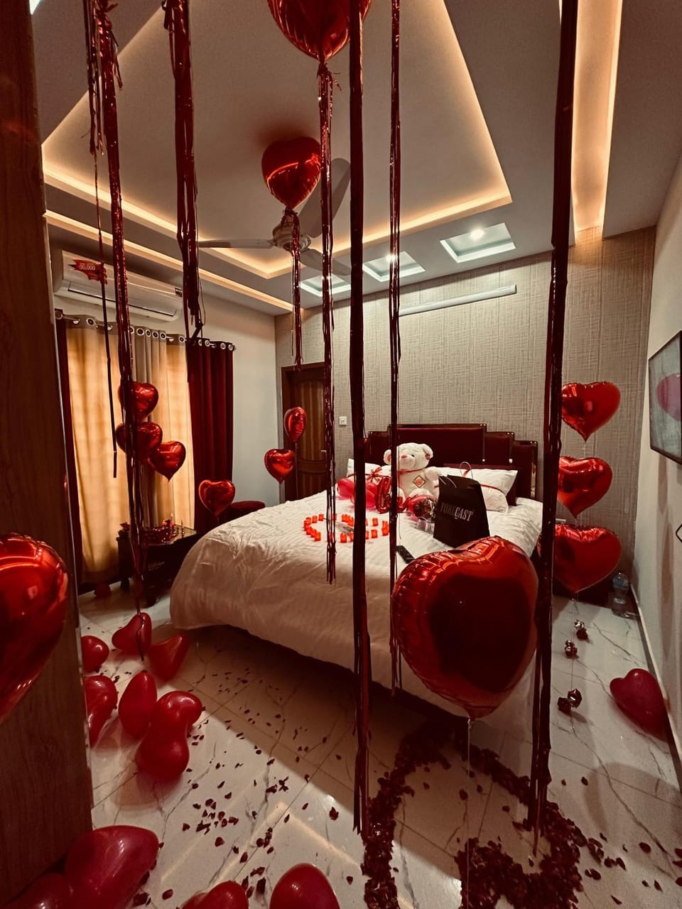 Photo of the whole room
