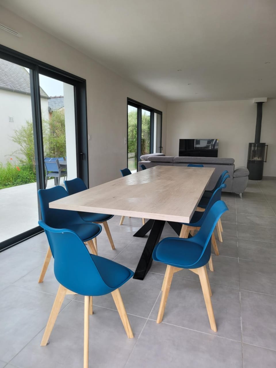 Living room, Dining area