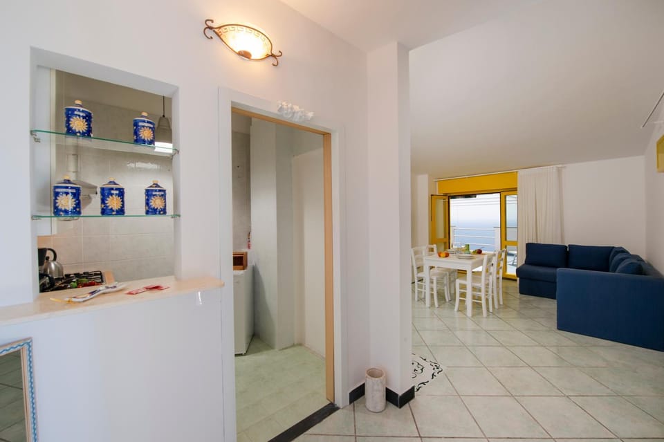 Kitchen or kitchenette, Living room, Dining area