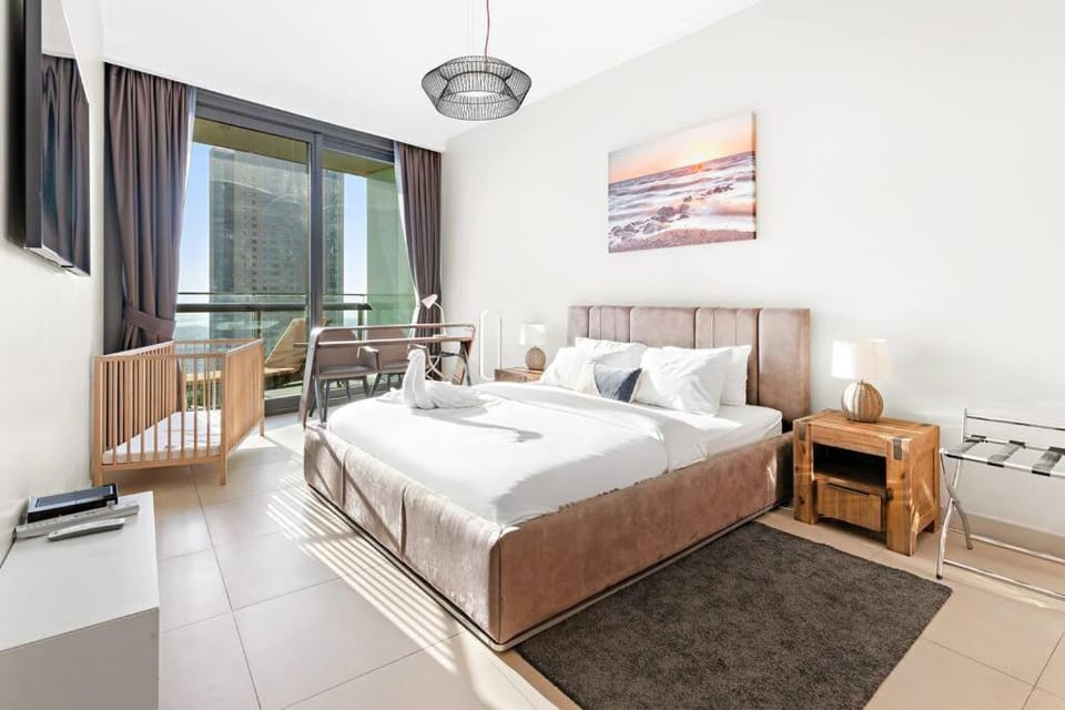 Downtown 2BR Skyline Views & Prime Dubai Stay Near Burj Khalifa, Mall Apartment in Dubai