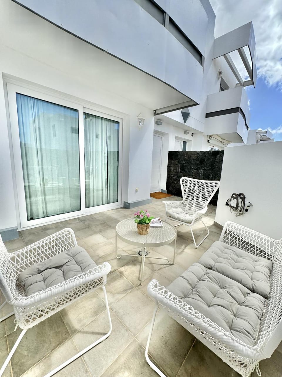 Casahost Dolce Vita Pool House in Isla de Lanzarote