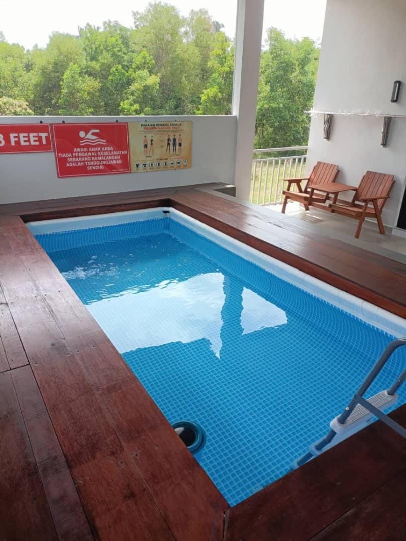 Rina Homestay, Kemaman Vacation rental in Terengganu, Malaysia