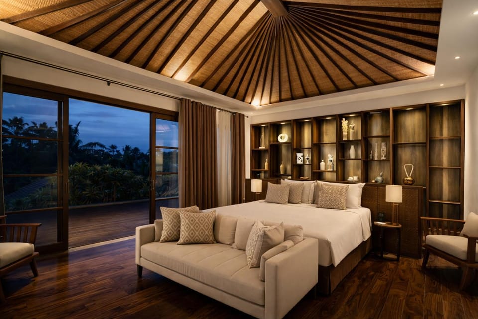 Bed, TV and multimedia, Seating area, Bedroom