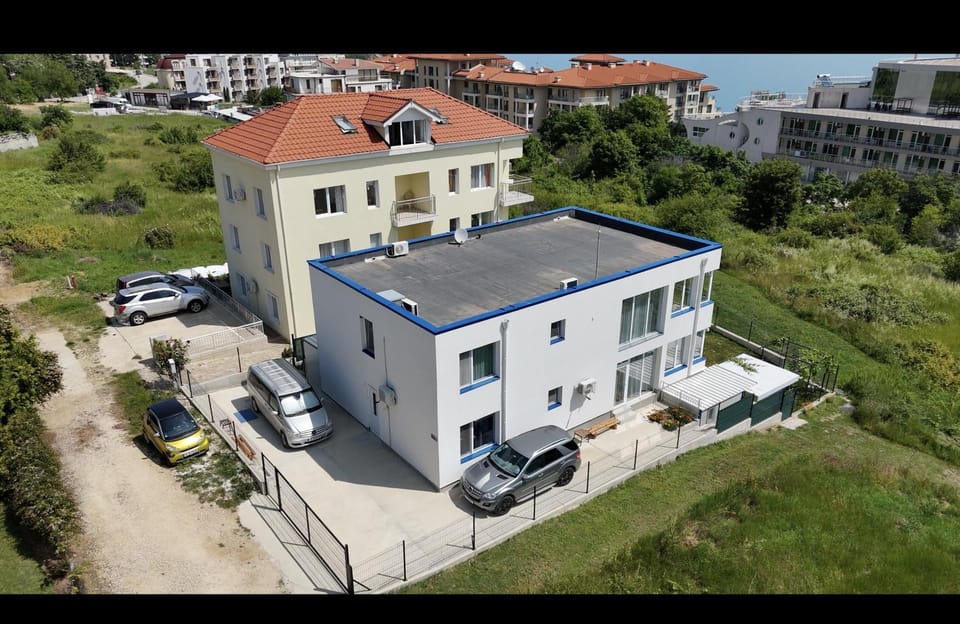 Bedroom, air conditioner