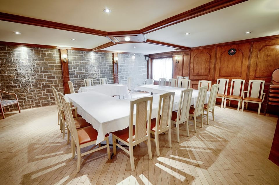 Banquet/Function facilities