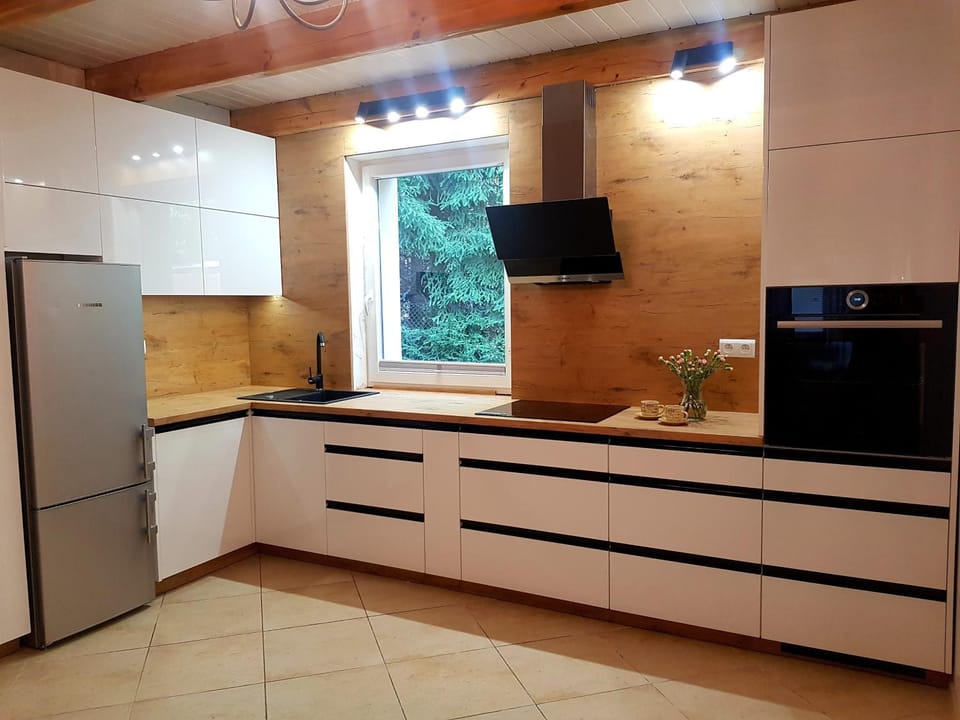 Kitchen or kitchenette, pet friendly