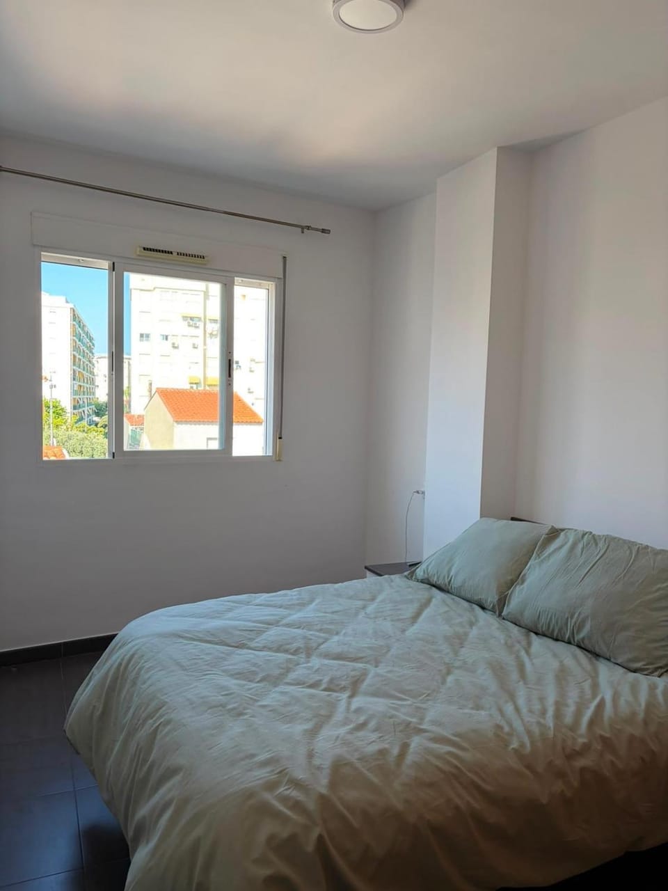 Apartamento de 2 dormitorios Solo familias Apartment in Gandia